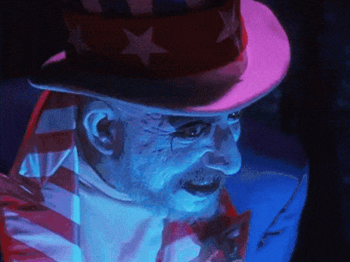 captain-spaulding-house-of1000corpses.gif