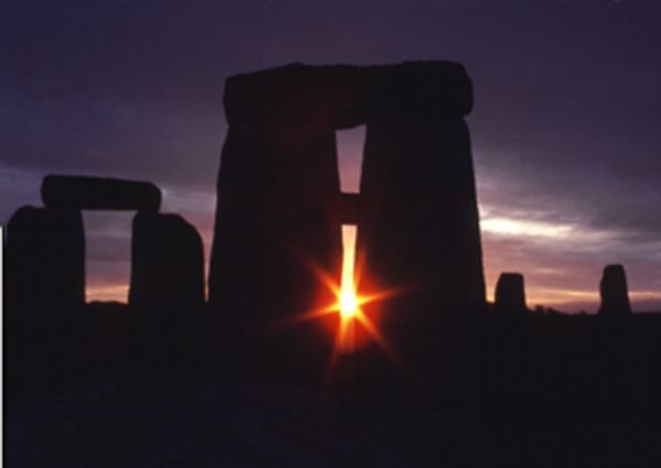 equinox-Stonehenge.jpg