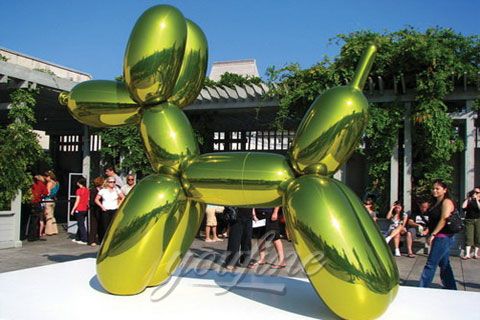 Large-Outdoor-Modern-Metal-Sculpture-Balloon-Dog-in-Stainless-Steel.jpg