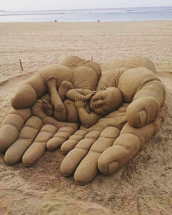 these_fantastic_sand_sculptures_are_every_childs_dream_640_high_03.jpg