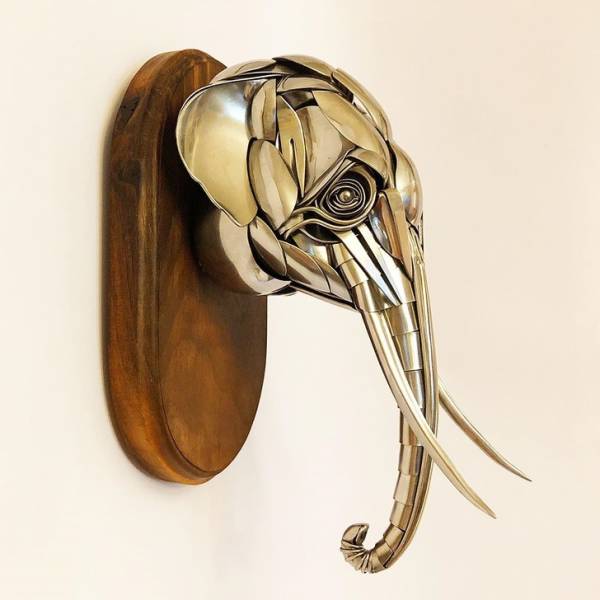 these_recycled_silverware_sculptures_are_fantastic_640_07.jpg