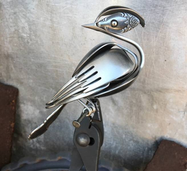 these_recycled_silverware_sculptures_are_fantastic_640_10.jpg