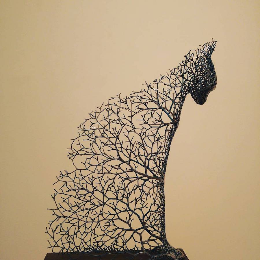 surreal-animal-sculptures-donghyun-kang-1.jpg