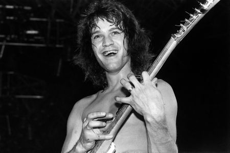 (MANDATORY CREDIT Ebet Roberts/Getty Images) UNITED STATES - JANUARY 01:  Photo of Eddie VAN HALEN and VAN HALEN; Eddie Van Halen  (Photo by Ebet Roberts/Redferns)